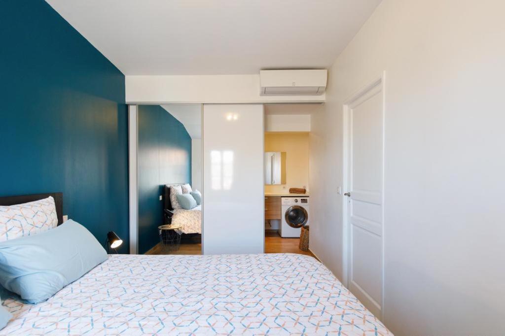 Appartements Climatises - Vieil อองทีบส์ ภายนอก รูปภาพ