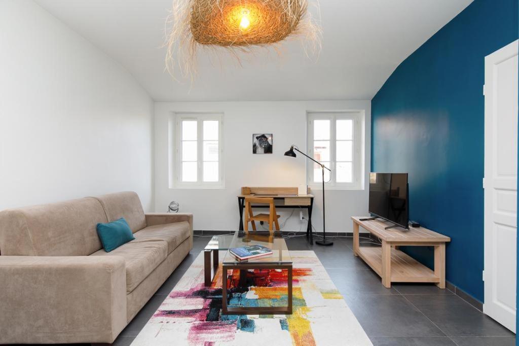 Appartements Climatises - Vieil อองทีบส์ ภายนอก รูปภาพ
